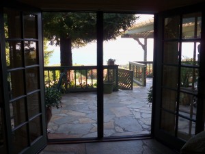 Invisible Screen Doors | We install screen doors and repair screen doors in thousand oaks and nearby areas.