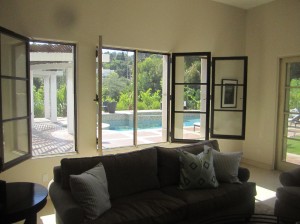 Woodland Hills Window Screens